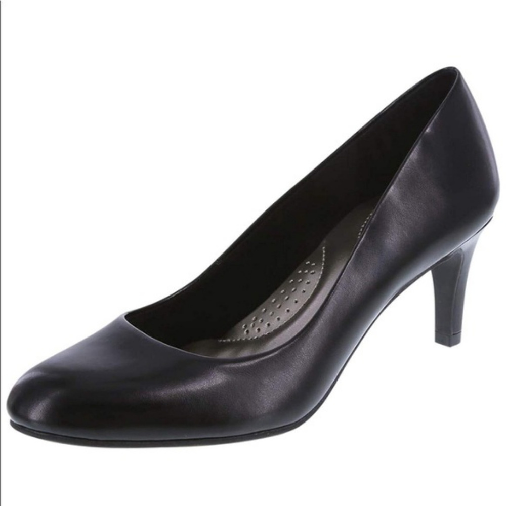 Dexflex Comfort Karma Round Toe Black Pumps WIDE Size 5.5 W
